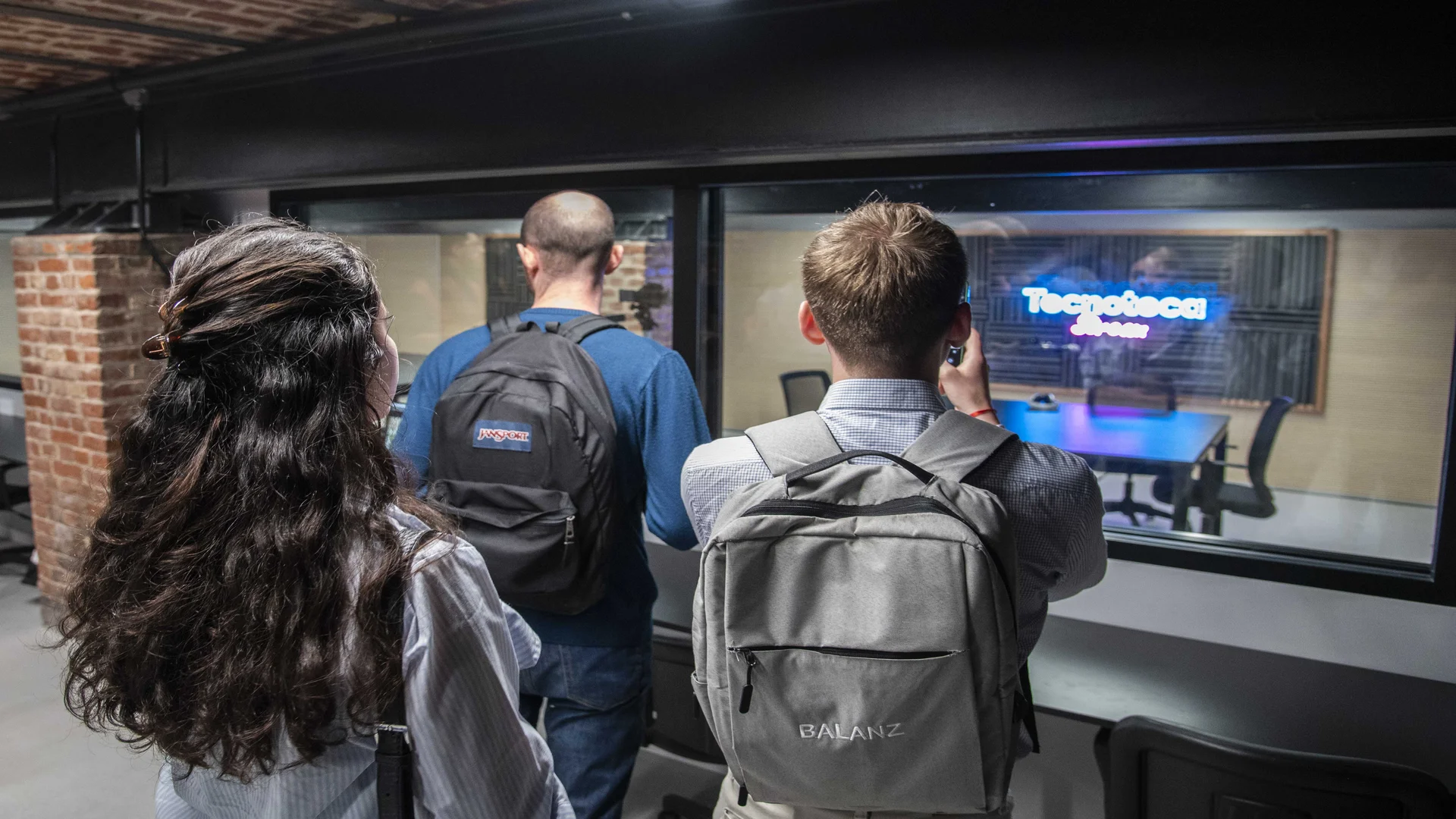 Cursos y Talleres Tecnoteca